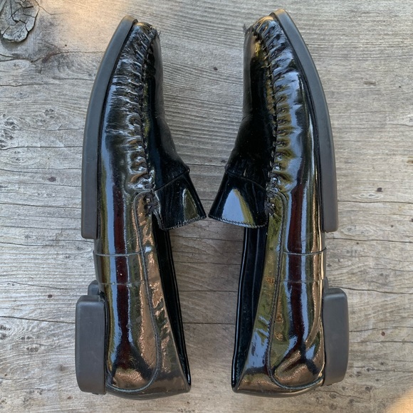 Cole Haan black patent leather loafer flats - Picture 2 of 14
